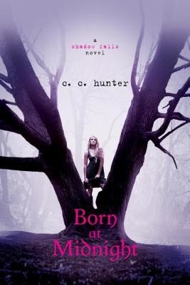Born at Midnight (Hunter C. C.)(Paperback)