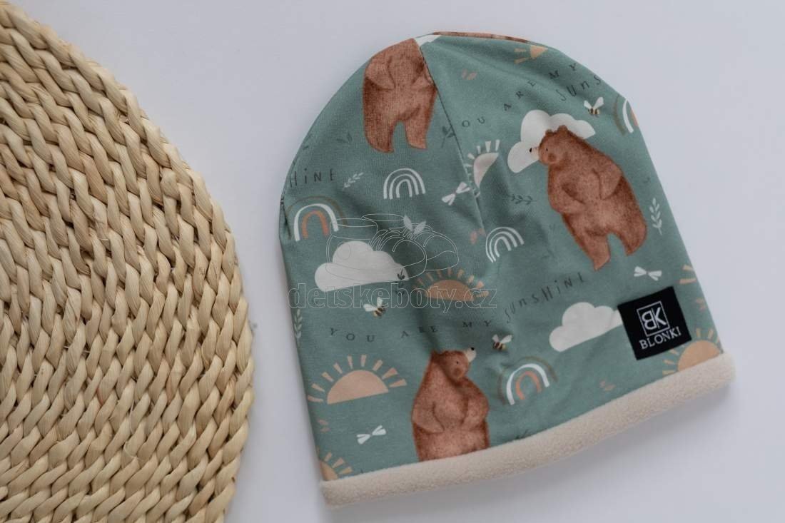 Zimní čepice Blonki medvěd a duhy Velikost: 45-47