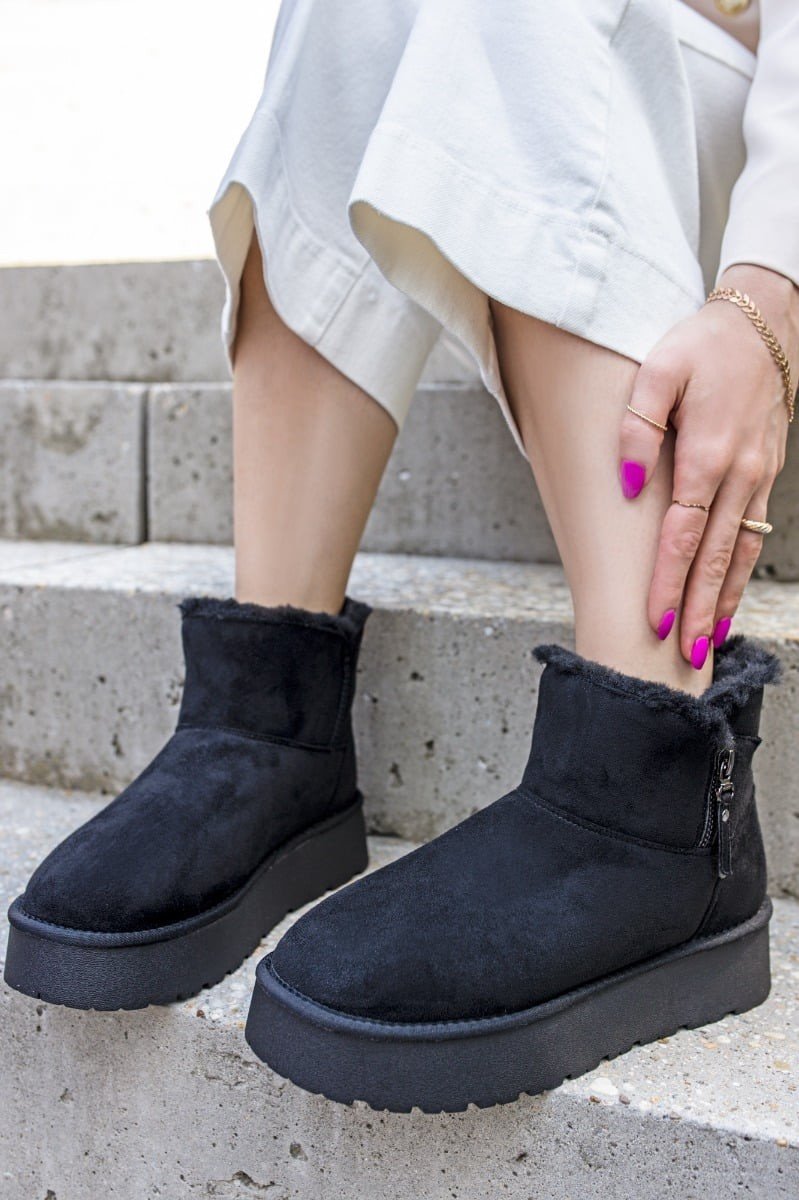 Černé kotníkové sněhule 142210