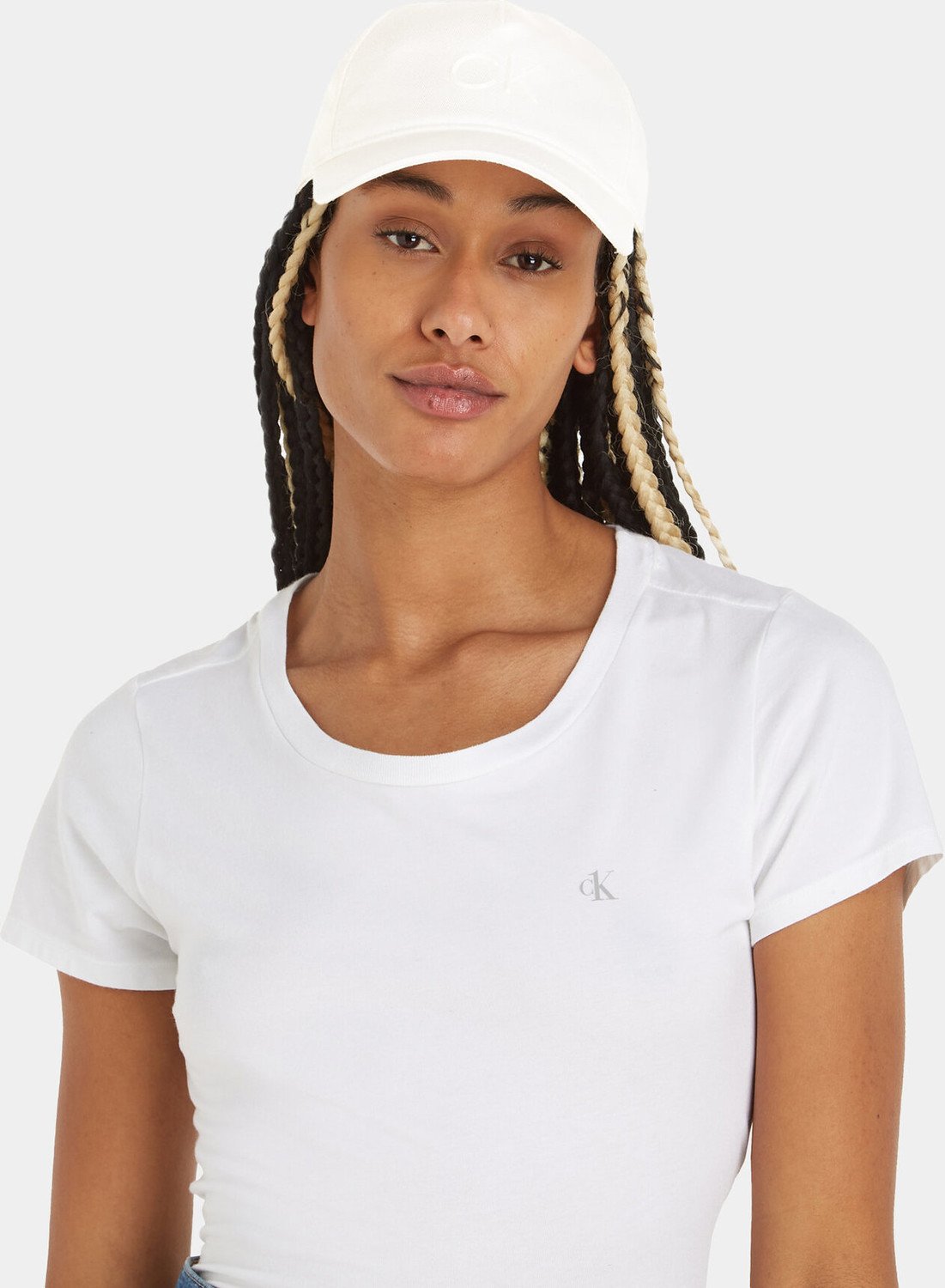 Šátek Calvin Klein Aop Logo Jaquard Scarf 130X130 K60K611125 Marshmallow YAL