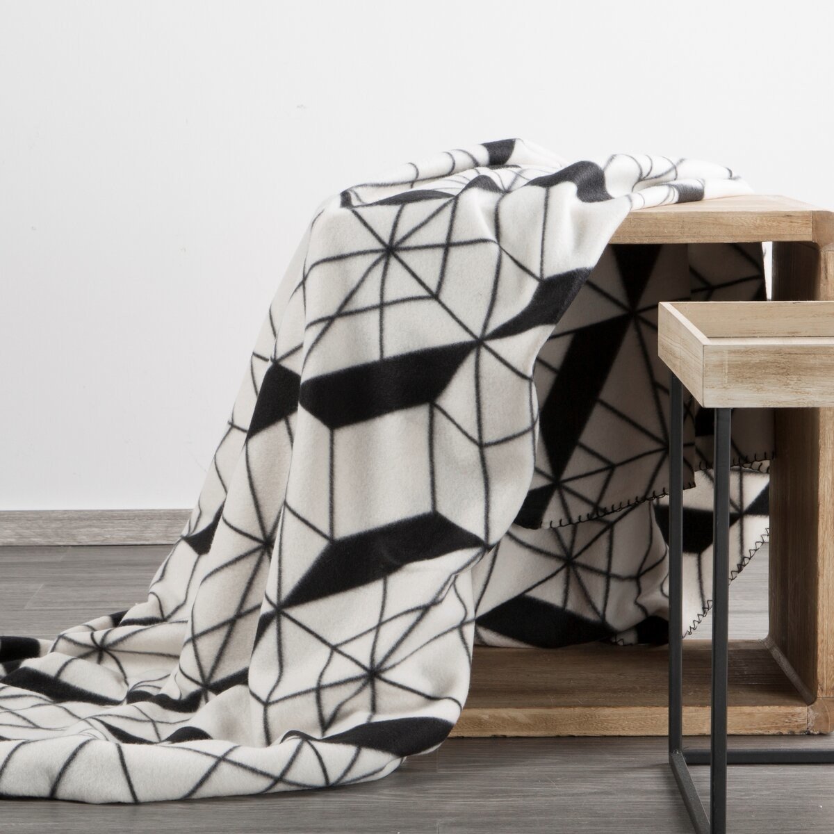 Flísová deka GEOMETRI bílá 150x200 cm Mybesthome