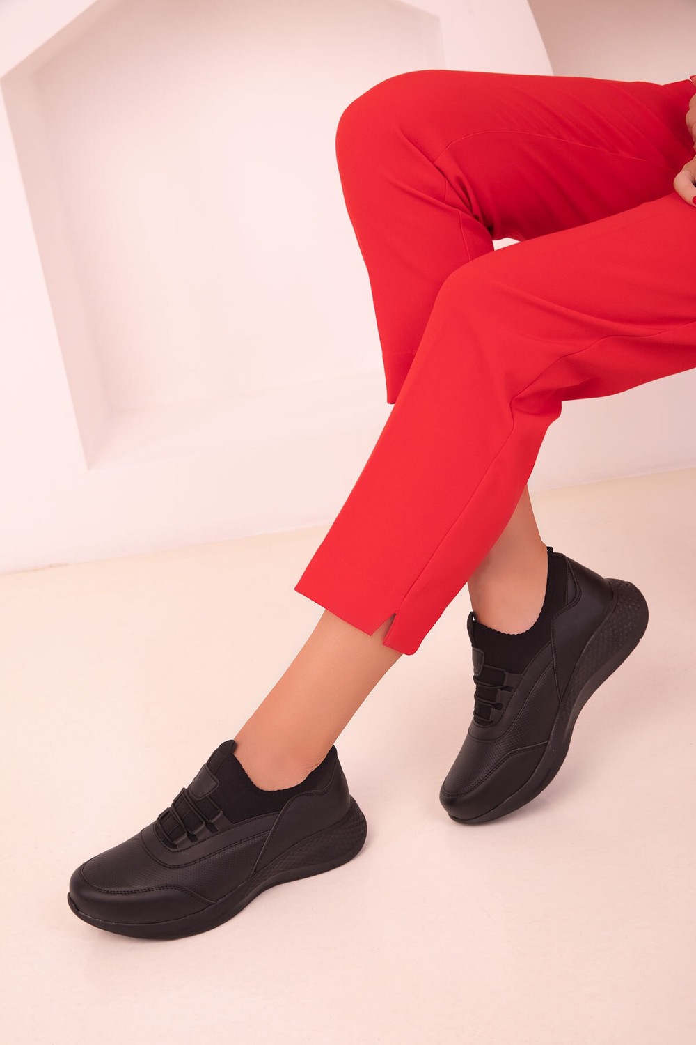 Soho Black Matte Women's Sneakers 15226