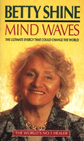 Mind Waves (Shine Betty)(Paperback / softback)