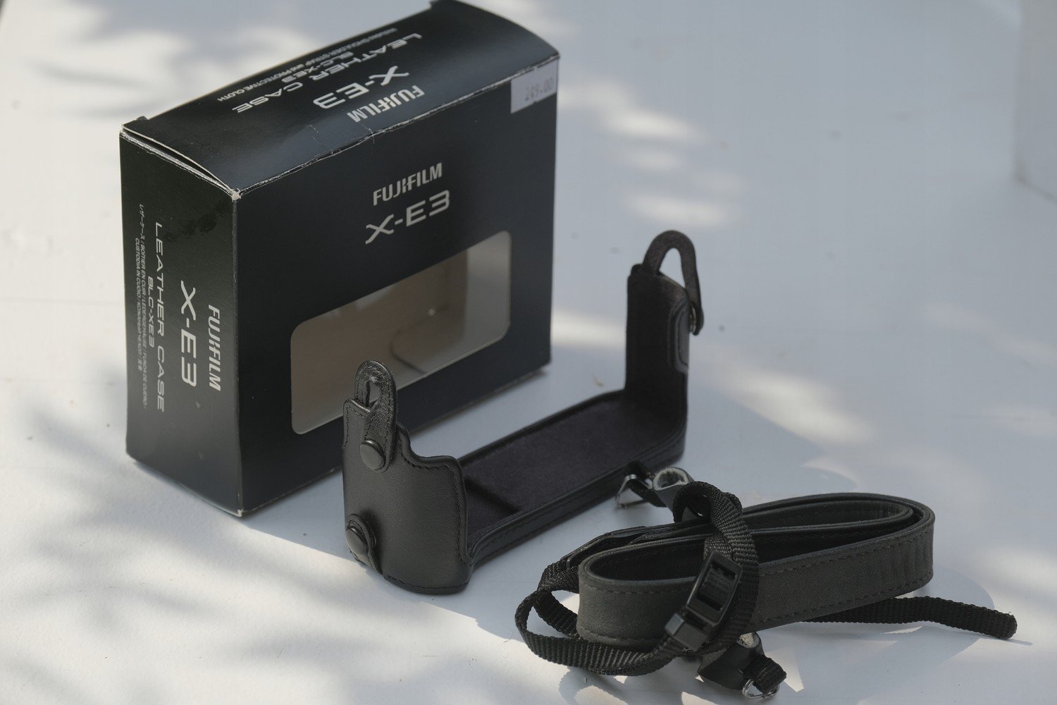 Fujifilm X-E3 leather case BLC-XE3 pouzdro popruh