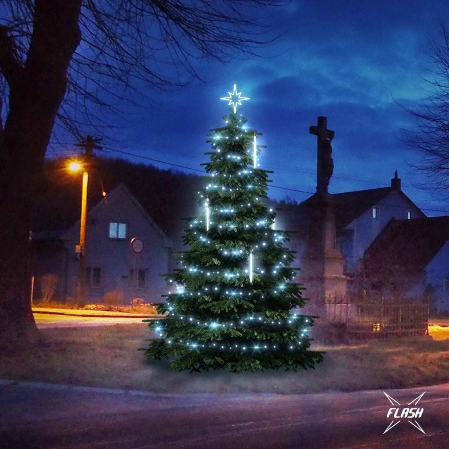 DecoLED LED světelná sada na stromy vysoké 3-5m, ledová bílá s Flash a padající sníh