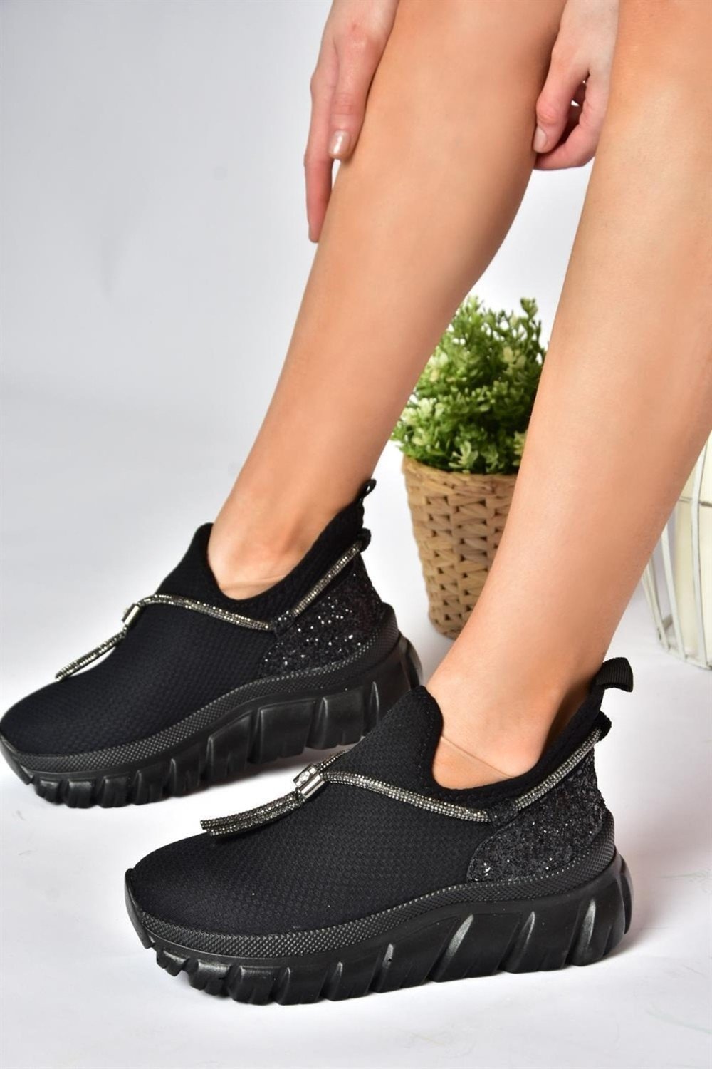 Fox Shoes P602095004 Black Tricot Fabric Silvery Detailed Women's Sports Shoes Sneakers