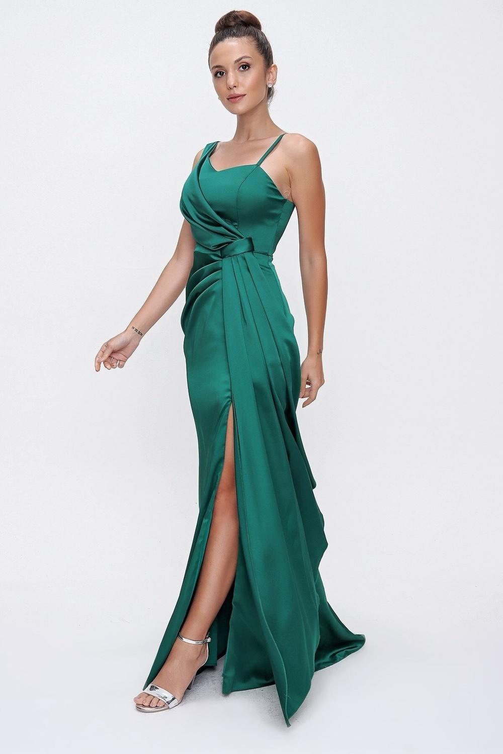 By Saygı Green Evening Dress with Lining and Satin.