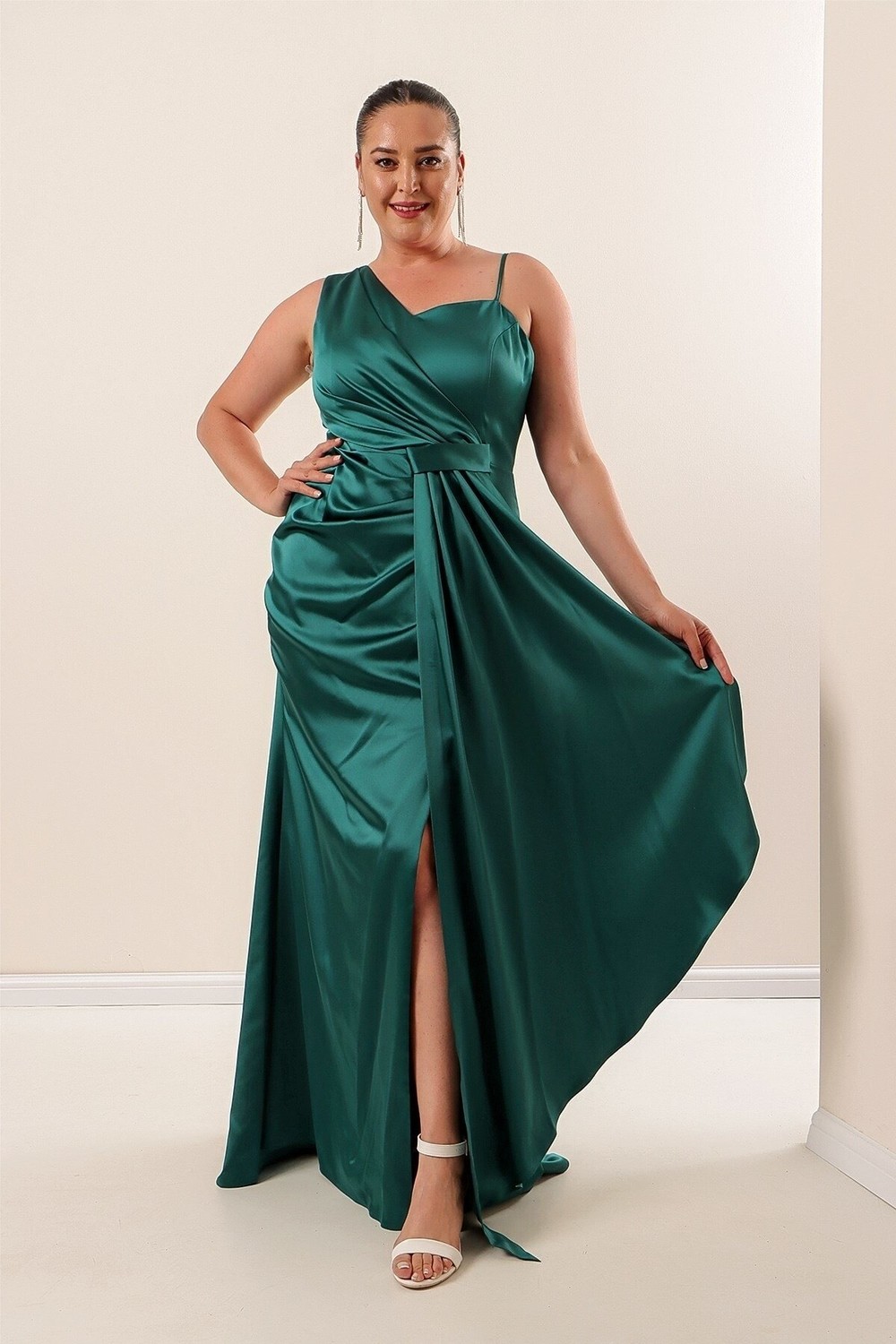 By Saygı One Side Long Satin Dress Emerald