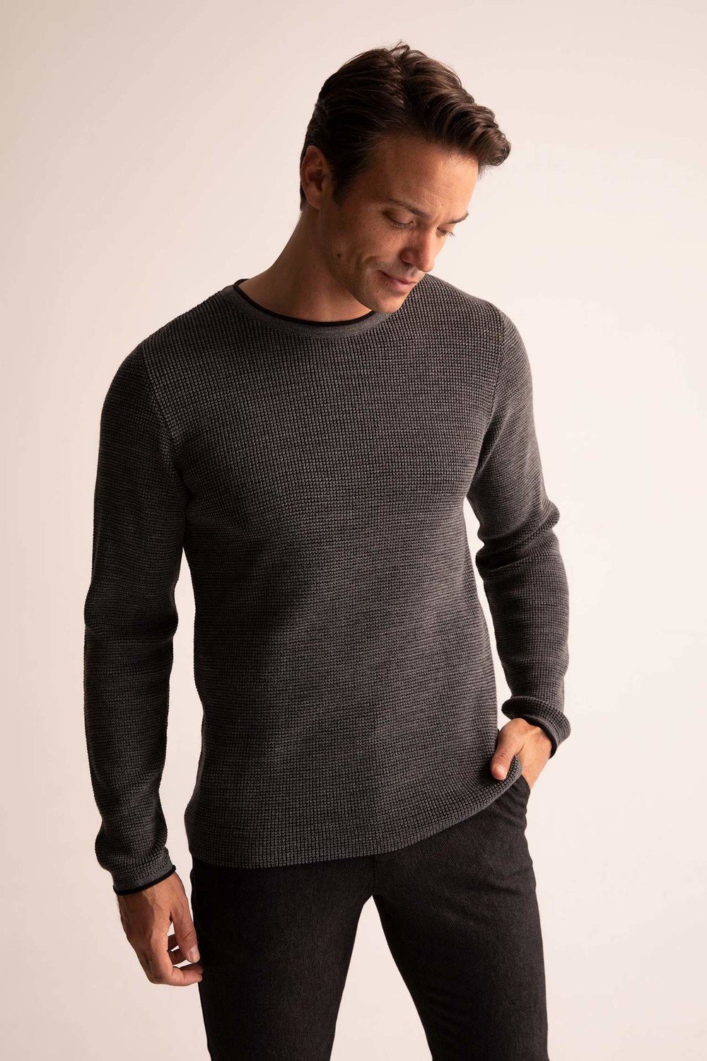 DEFACTO Regular Fit Crew Neck Knitwear Sweater