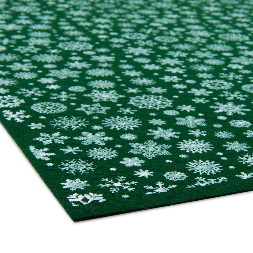 Filc / plsť vánoční motiv s vločkami 1mm tmavě zelený - 1 ks