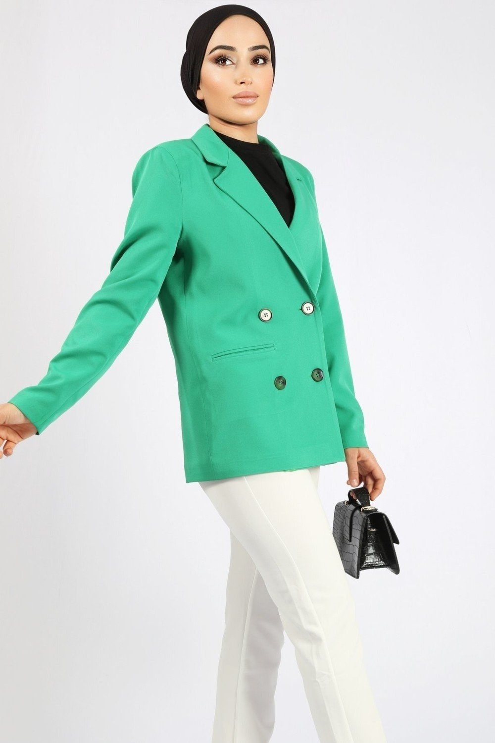 HAKKE Pointed Collar Jacket with Fleece Pocket
