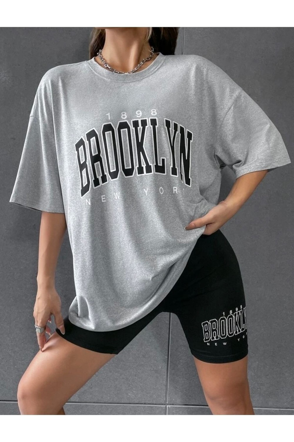 K&H TWENTY-ONE Women's Gray Oversize Brooklyn Printed Leggings Suit