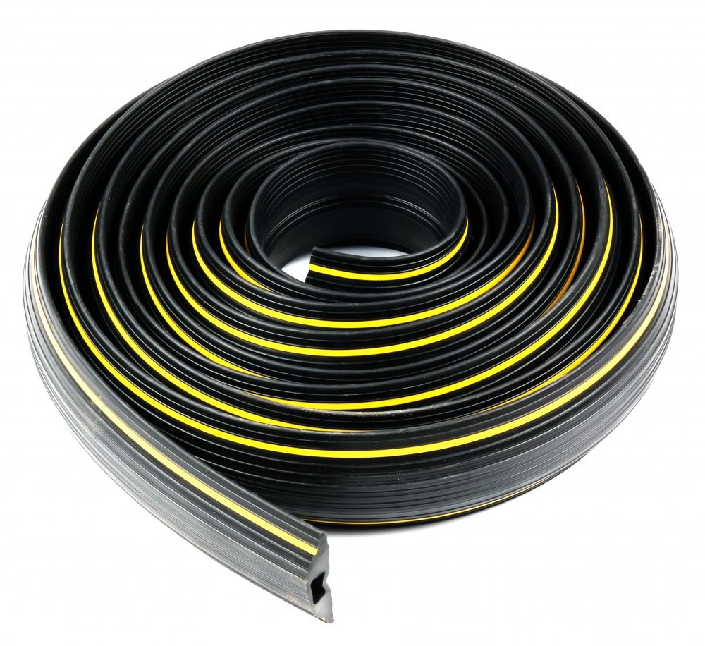 Podlahový chránič kabelů LKS3, jednokomorový 10 x 17 mm (výška x šířka), 3 m Podlahový chránič kabelů LKS3, jednokomorový 10 x 17 mm (výška x šířka), 3 m, Kód: 25237