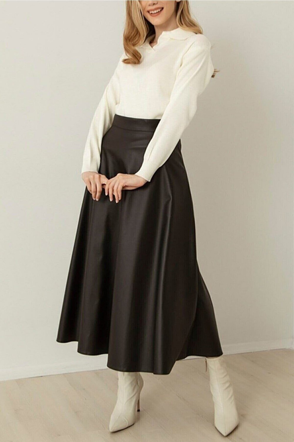 HAKKE Women's Leather Mevlana Black Skirt
