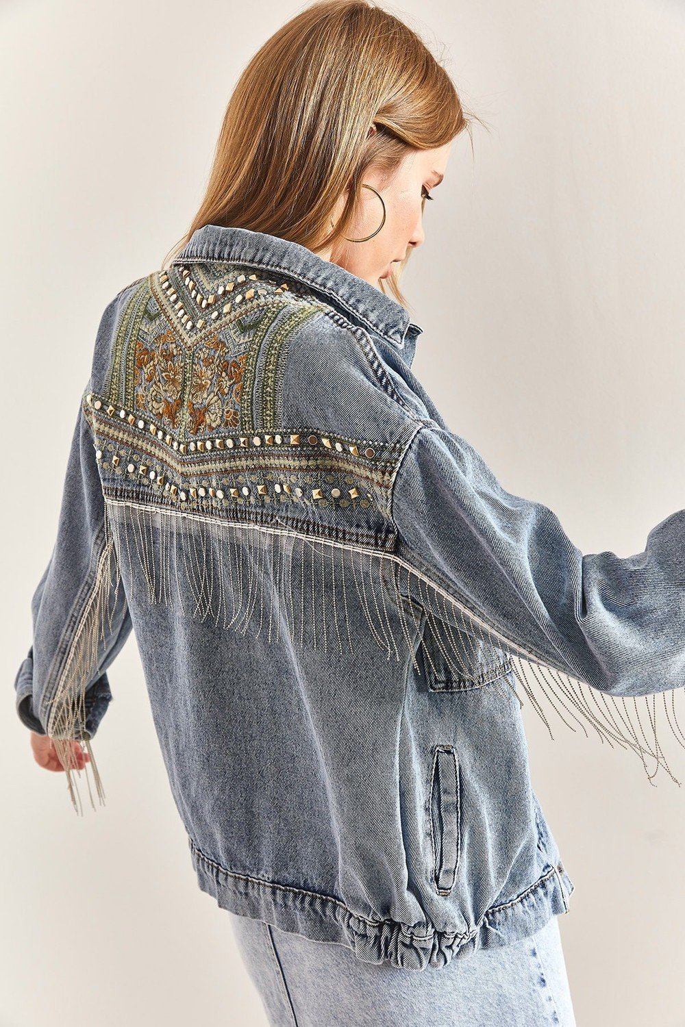 Bianco Lucci Women's Embroidered Stone Embroidered Denim Jacket