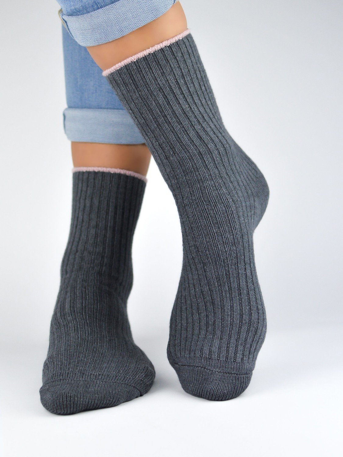 NOVITI Woman's Socks SB029-W-03