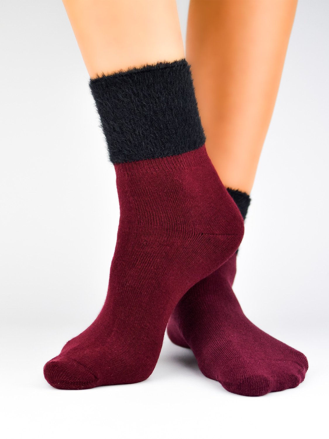 NOVITI Woman's Socks SF001-G-04