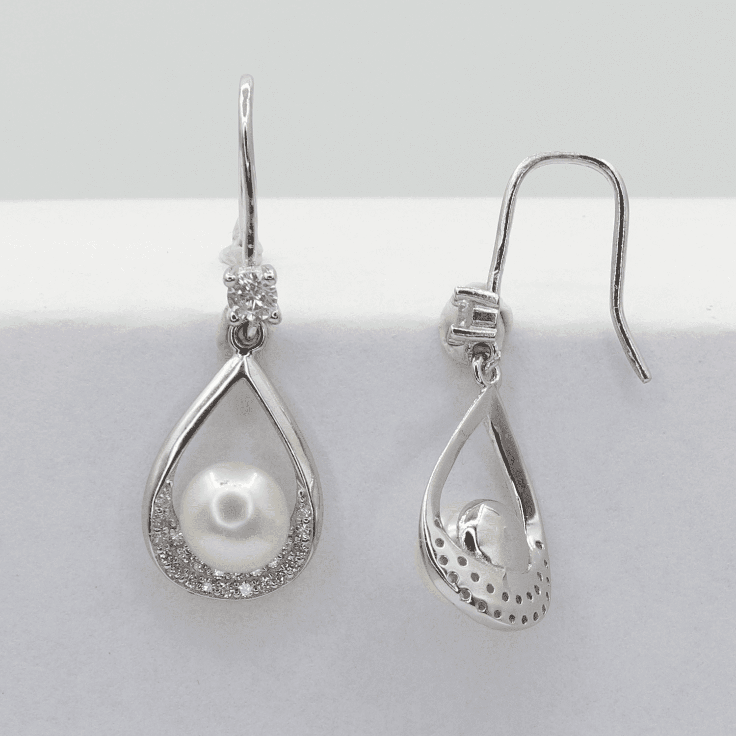 Stříbrné náušnice 104998