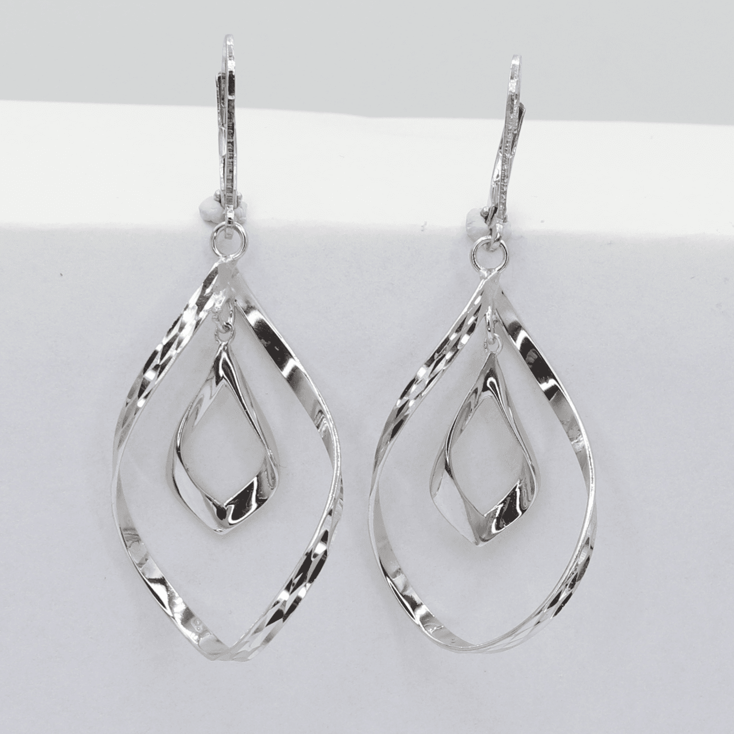 Stříbrné náušnice 105012