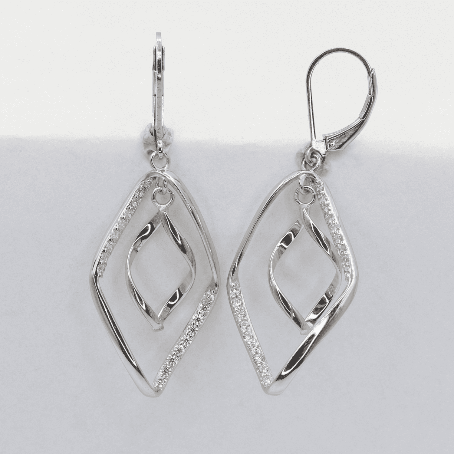 Stříbrné náušnice 105016