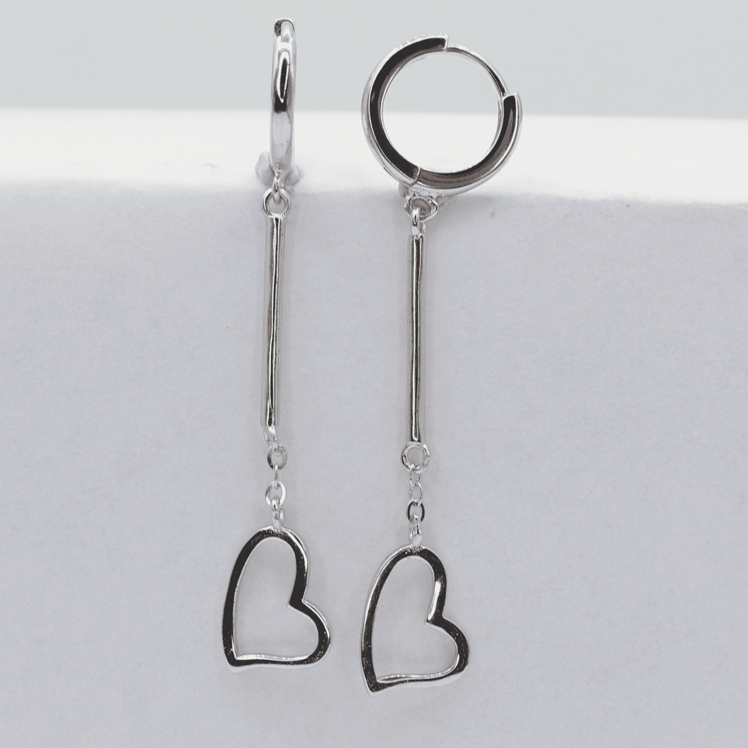 Stříbrné náušnice 105019