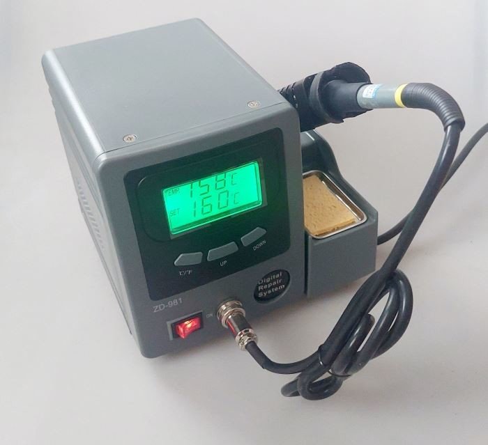 Pájecí stanice ZD-981 230V/60W 150-450°C