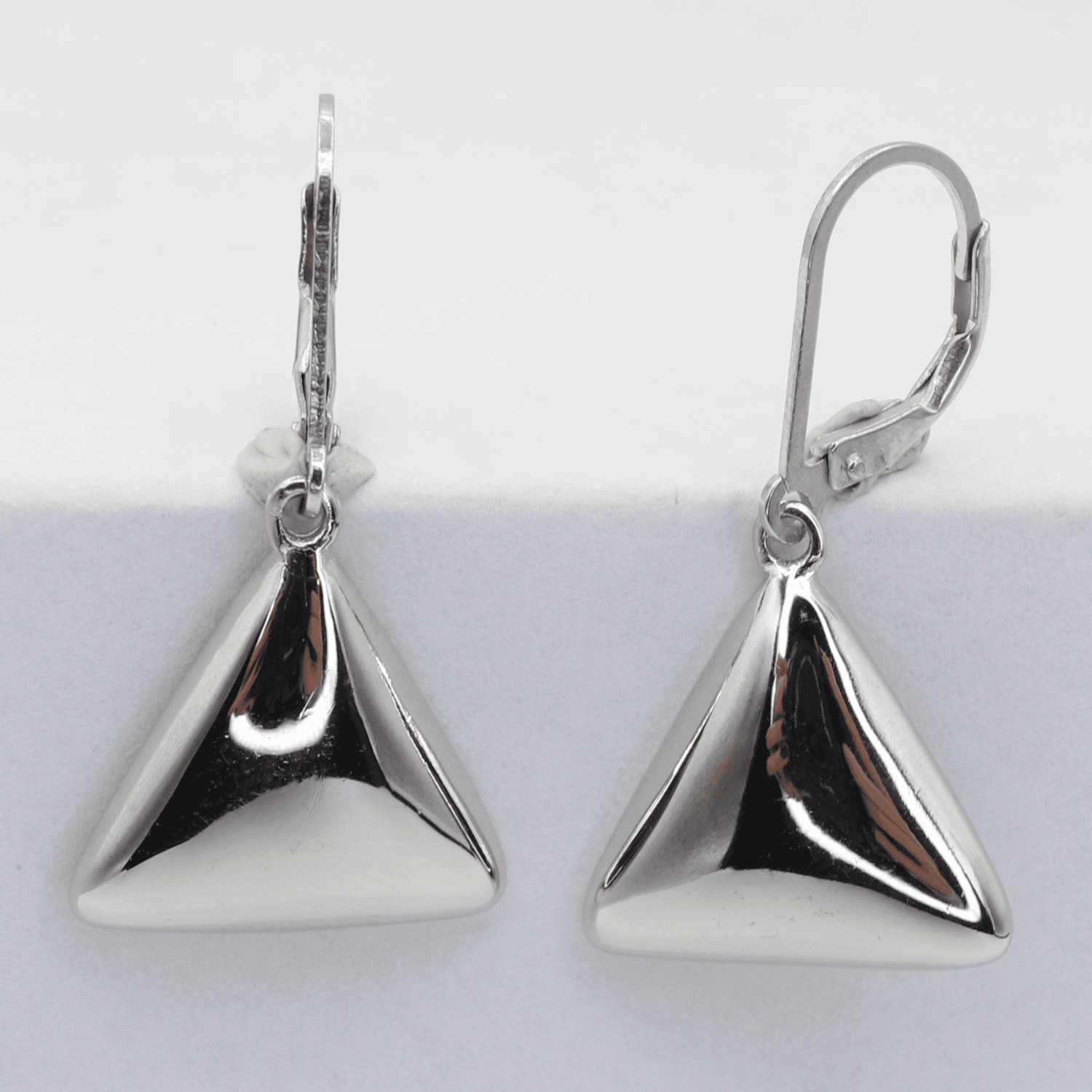 Stříbrné náušnice 105030