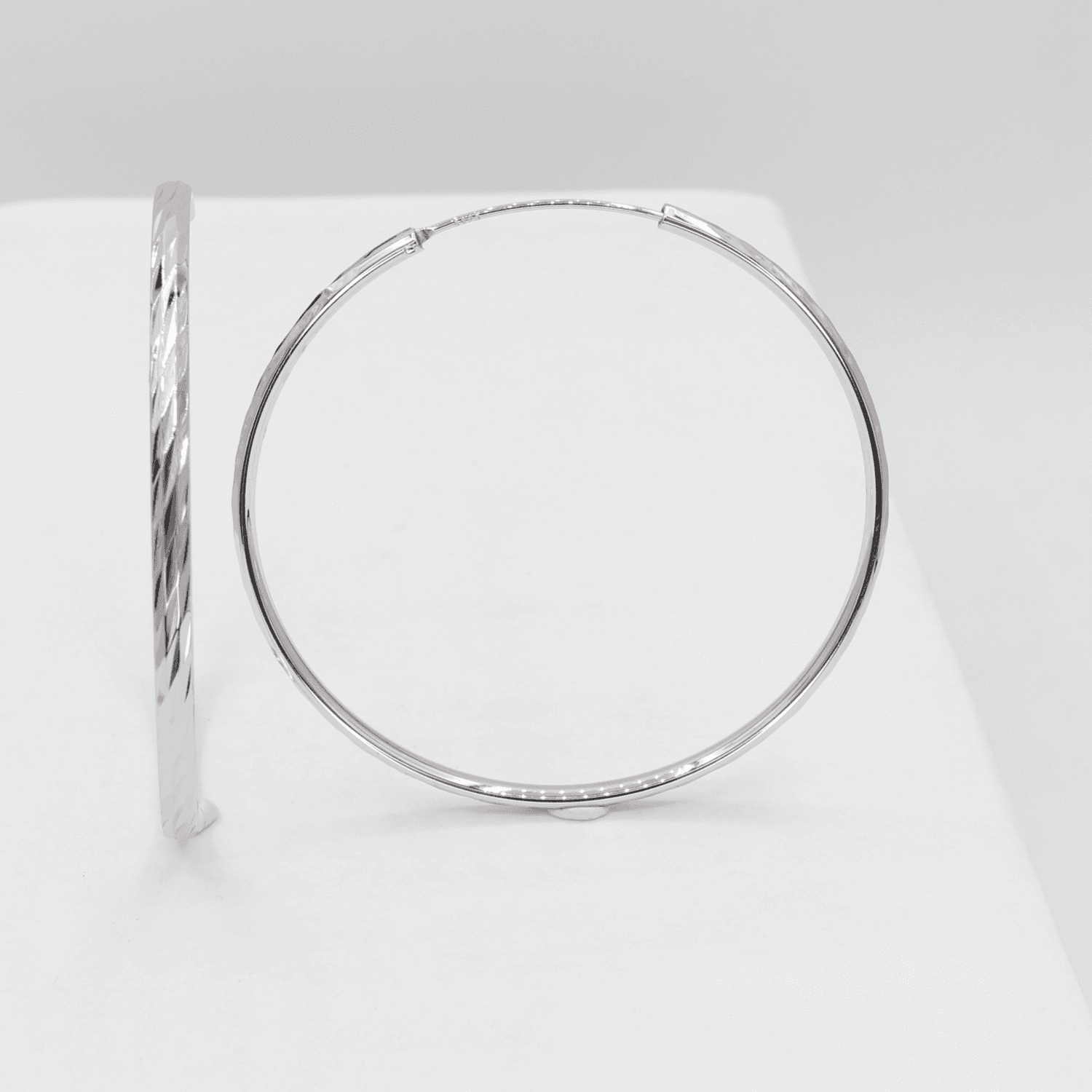 Stříbrné náušnice 105031