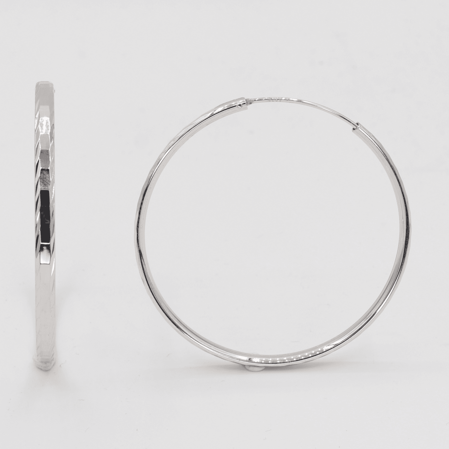 Stříbrné náušnice 105037