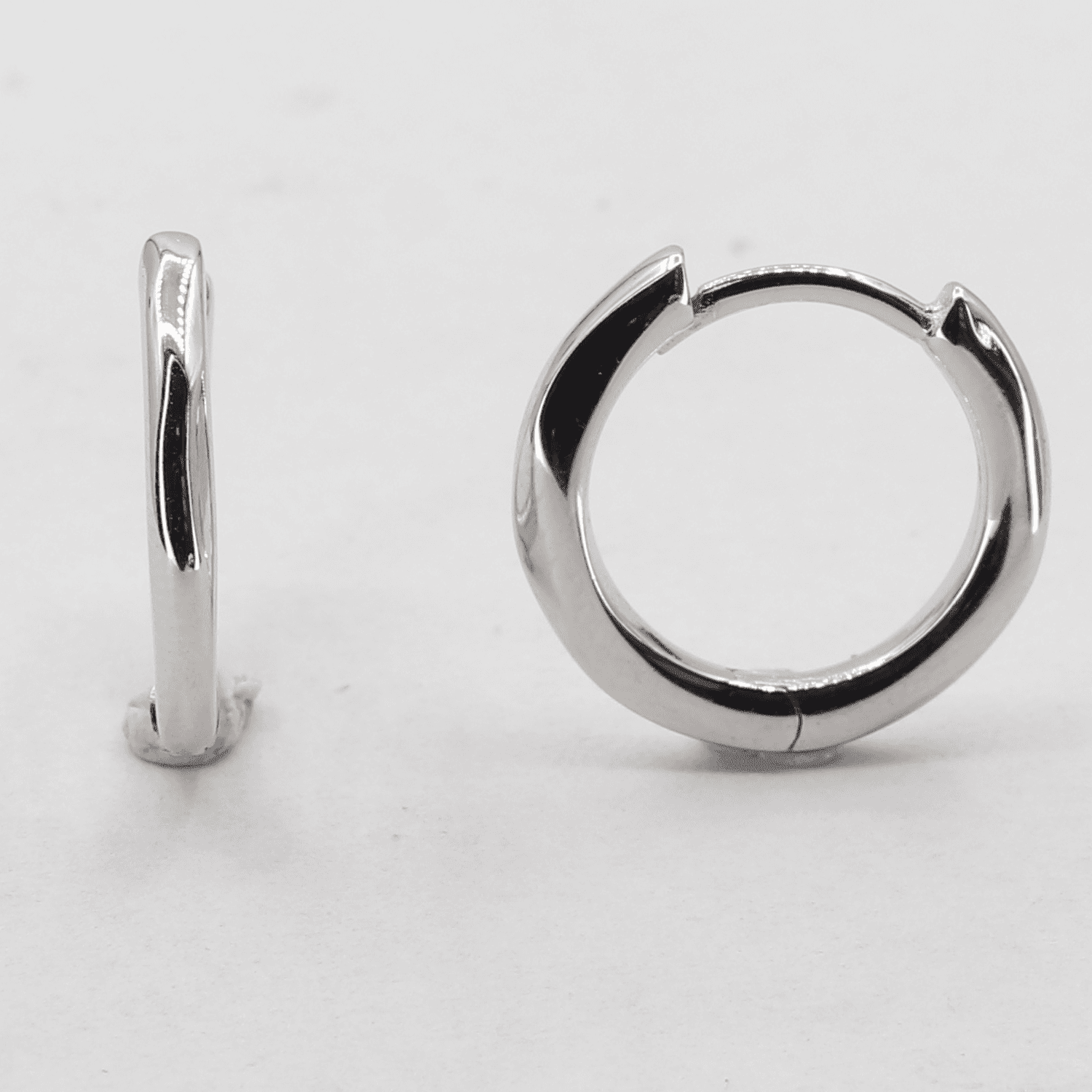 Stříbrné náušnice 105069