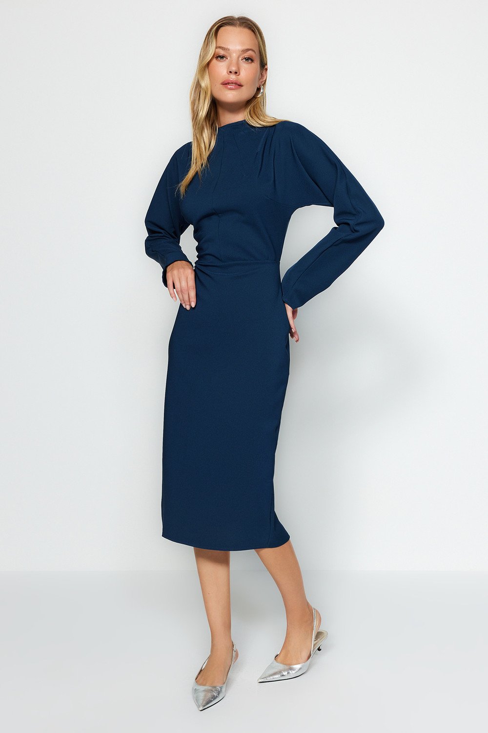 Trendyol Oil Plain Cut Shirring Detailed Woven Dress