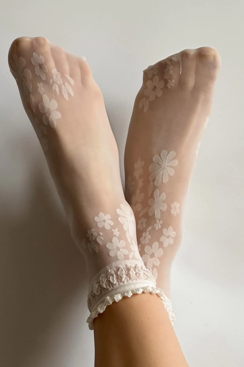 Smetanové květované silonkové ponožky Maxima