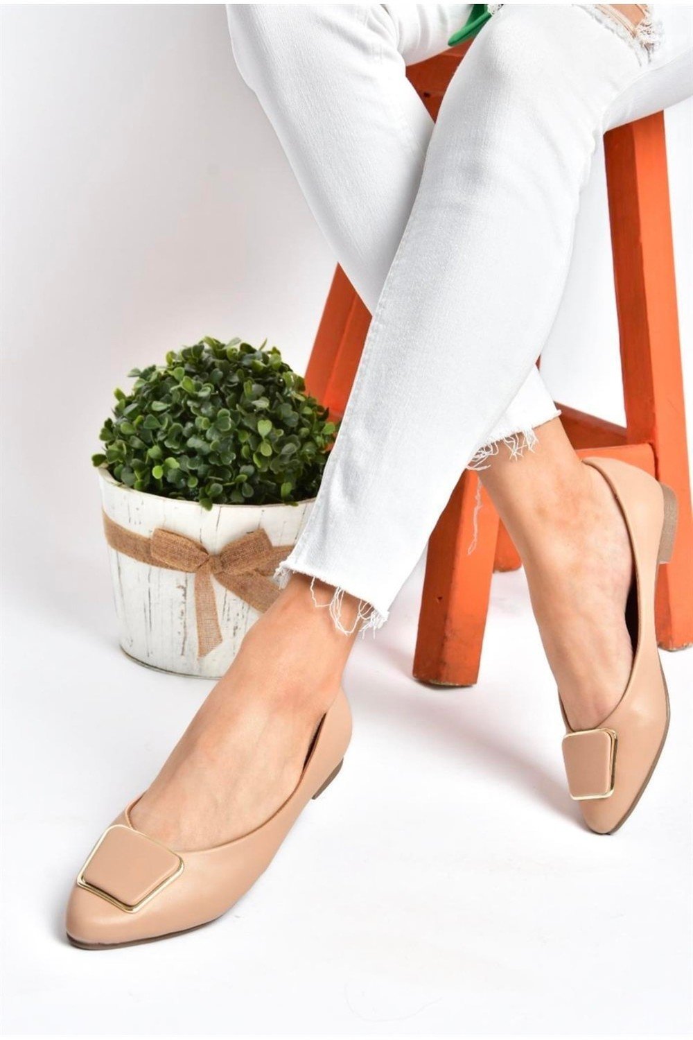 Fox Shoes Ten Women's Flats with Buckle Accessories