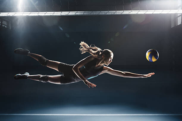 Stanislaw Pytel Umělecká fotografie Volleyball player jumping to the ball, Stanislaw Pytel, (40 x 26.7 cm)