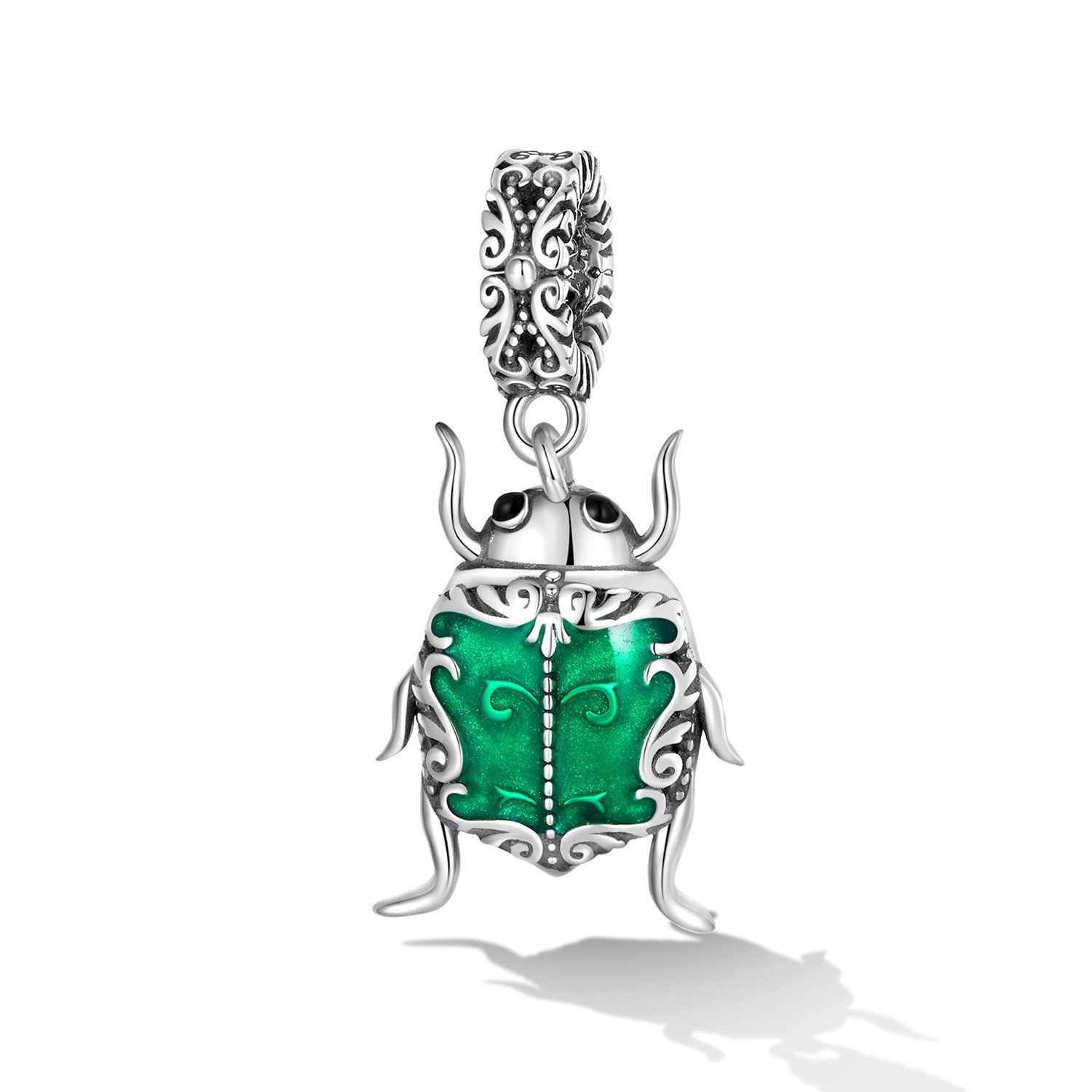 Royal Fashion stříbrný přívěsek Krásný lesní brouček SCC2317