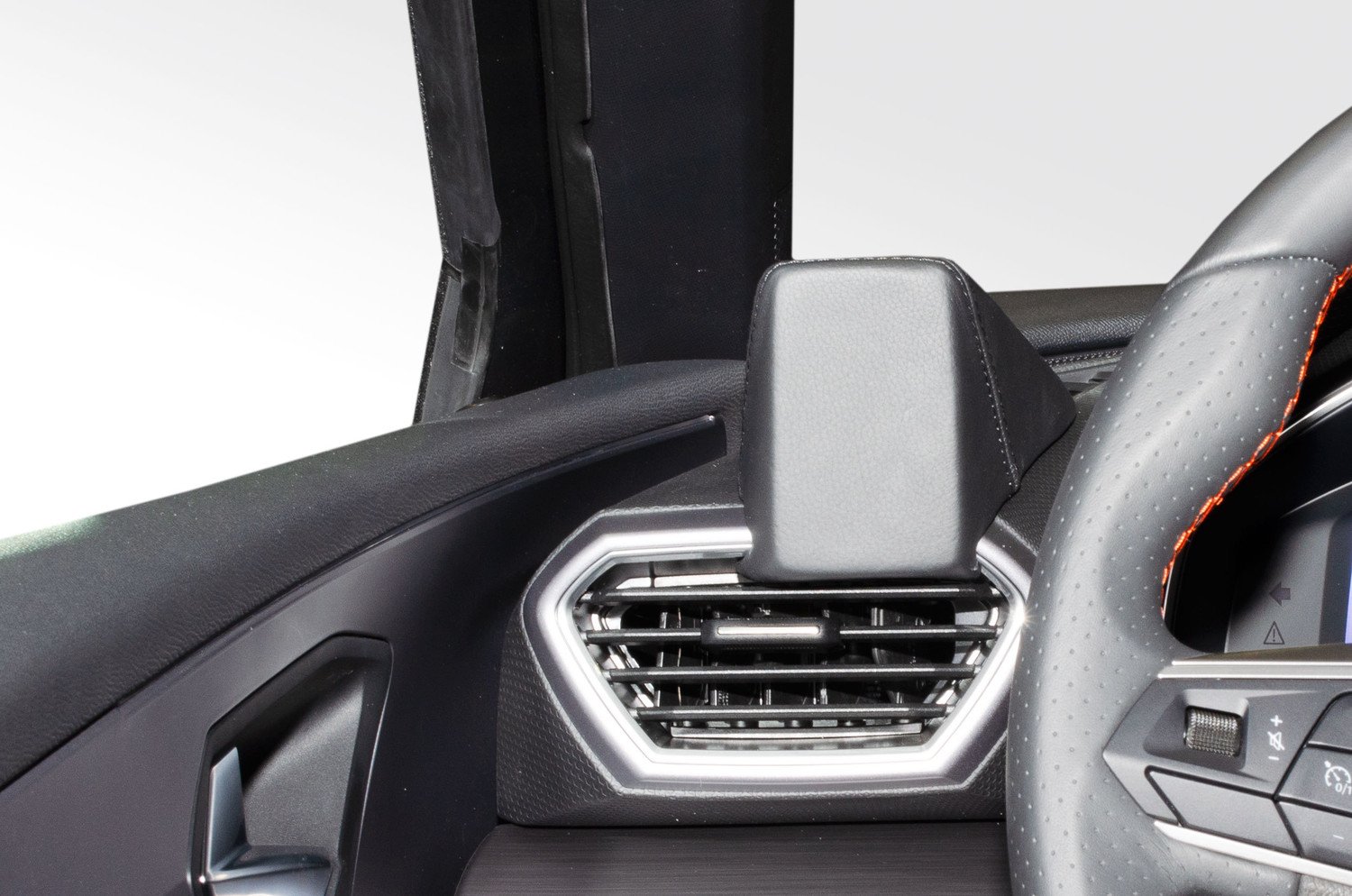 Konzole Kuda na telefon navi Seat Leon od 2020