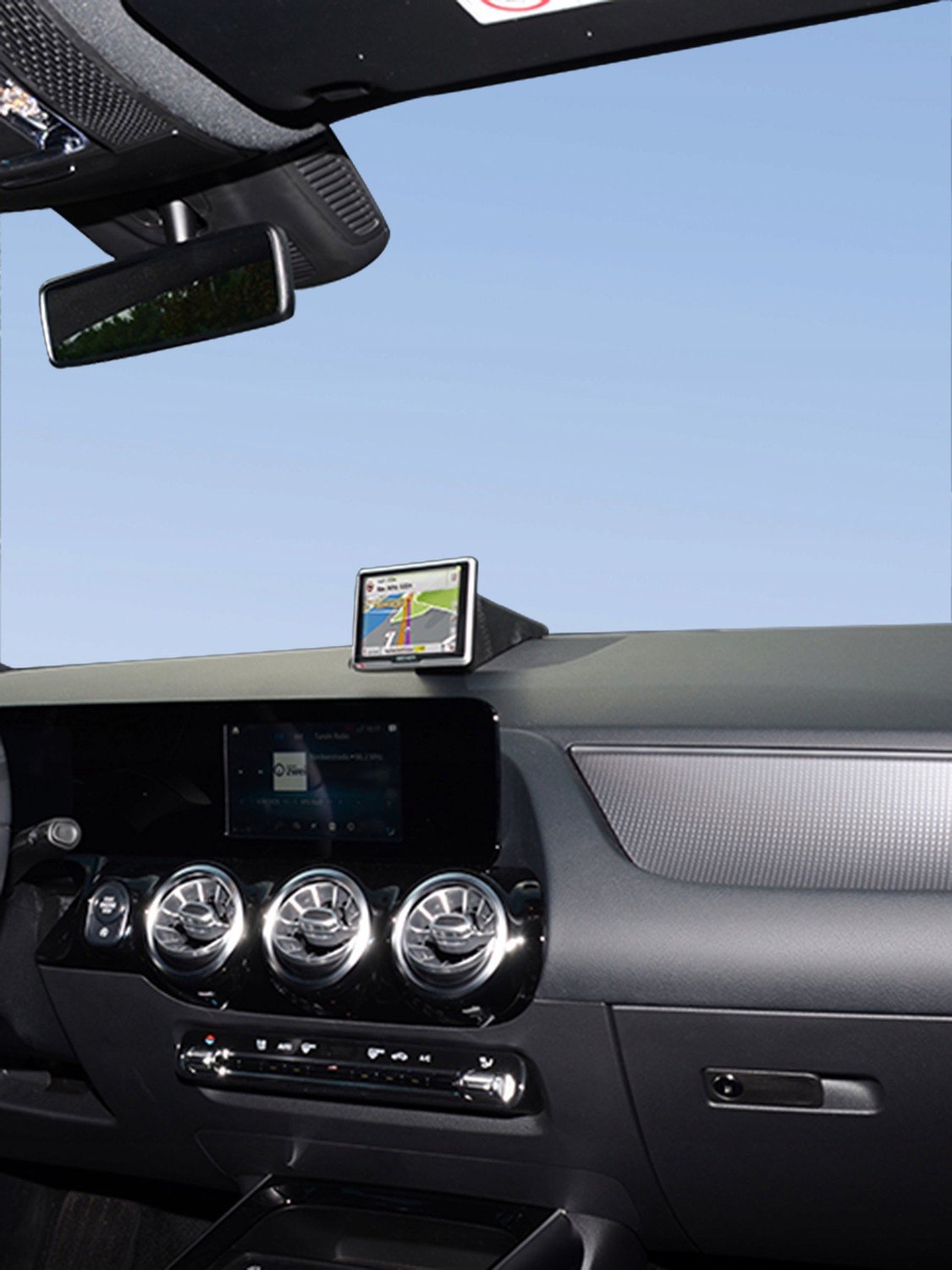 Konzole Kuda na telefon navi Mercedes B od 2019