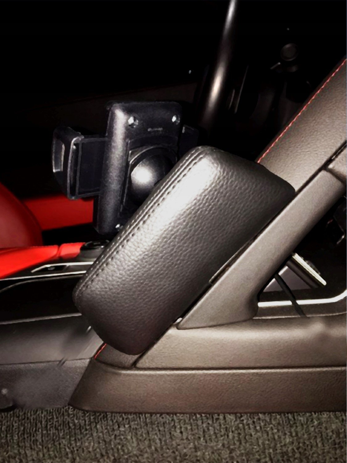 Držák telefonu Kuda Chevrolet Corvette C7 < 2013