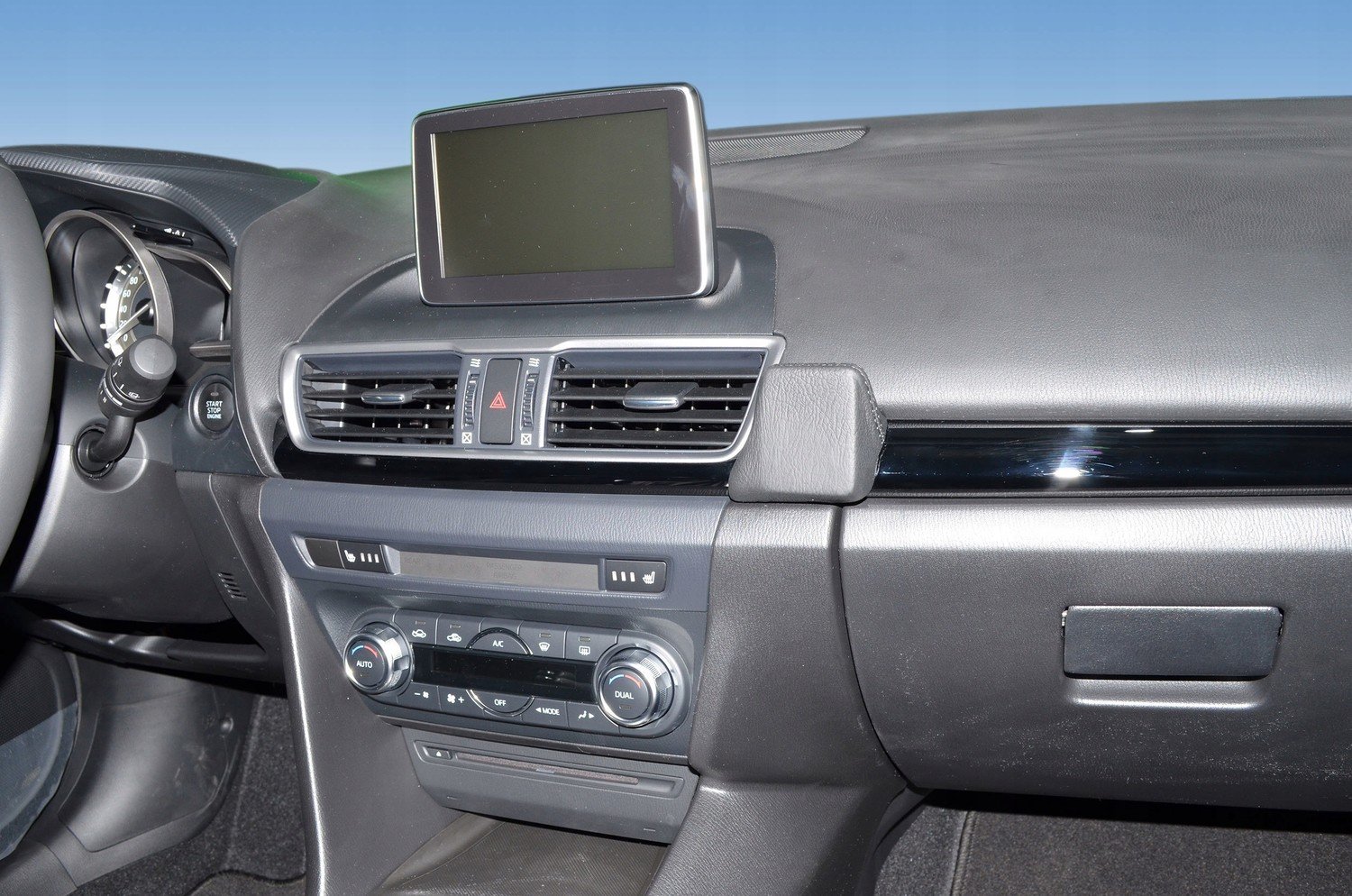 Konzole Kuda na telefon navi Mazda 3 Bn od 2013