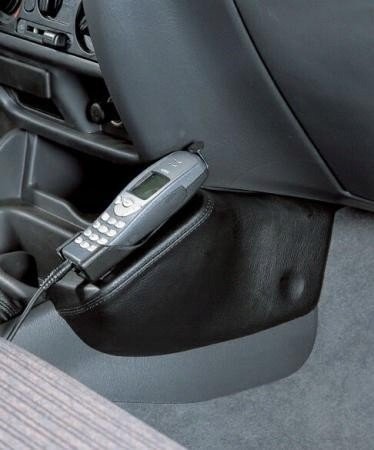 Konzole Kuda na telefon pro Mazda B-Serie od 1999