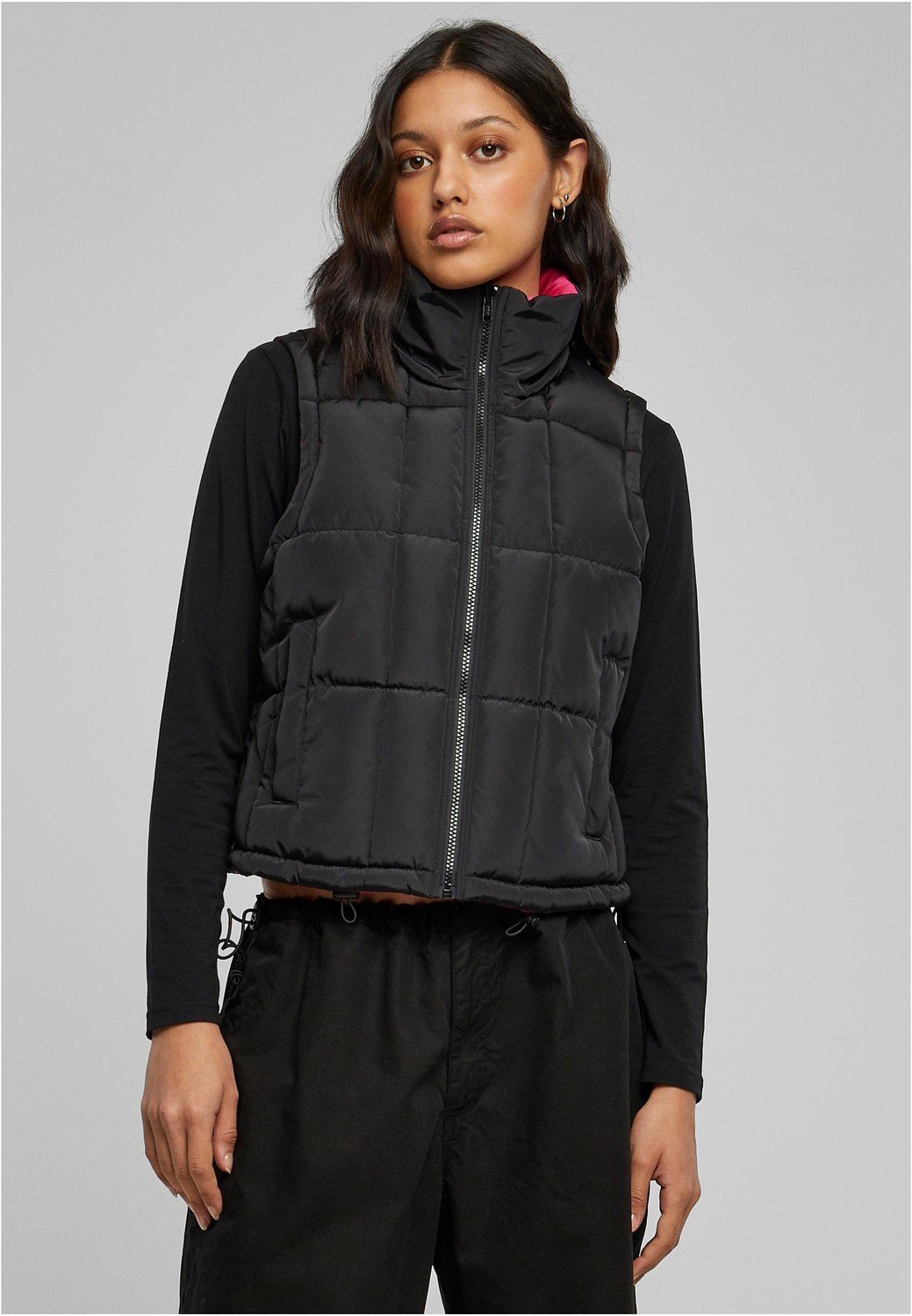 Ladies Reversible Cropped Puffer Vest black/fuchsia