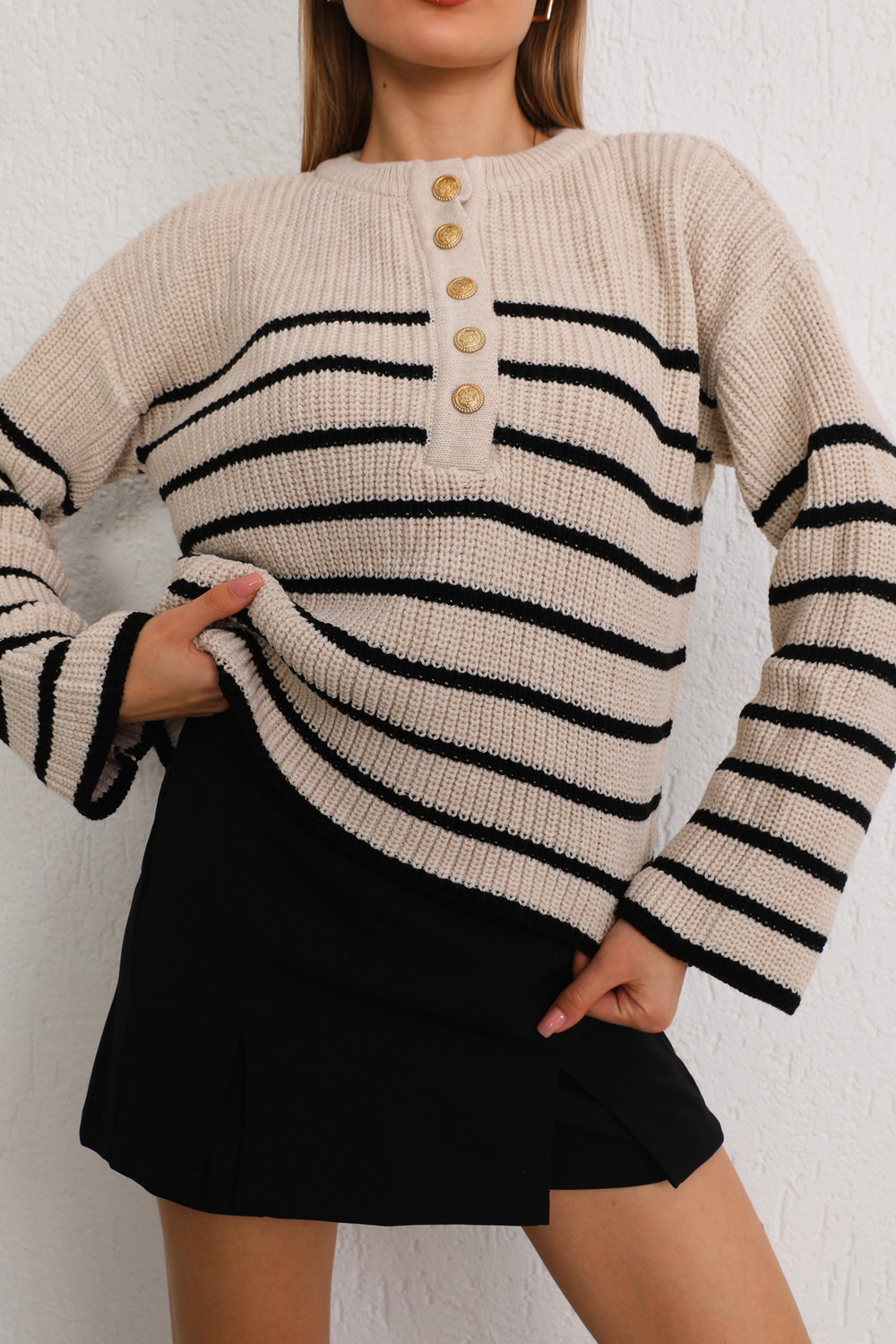 BİKELİFE Women's Beige Oversize Gold Buttoned Striped Thick Knitwear Sweater