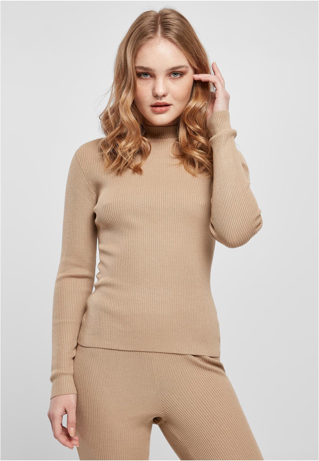 Ladies Rib Knit Turtelneck Sweater unionbeige