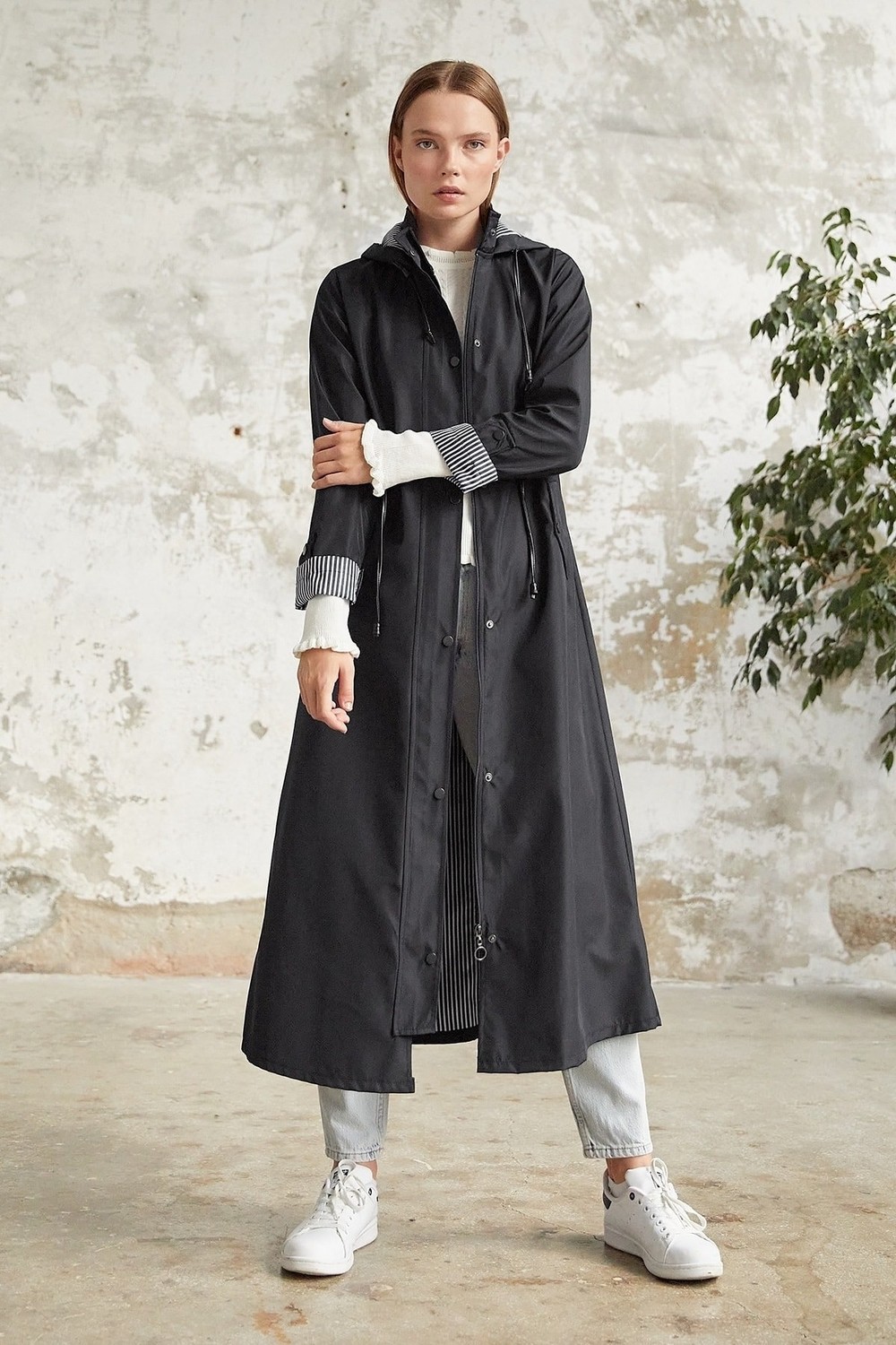 InStyle Line Pattern Trench Coat - Black
