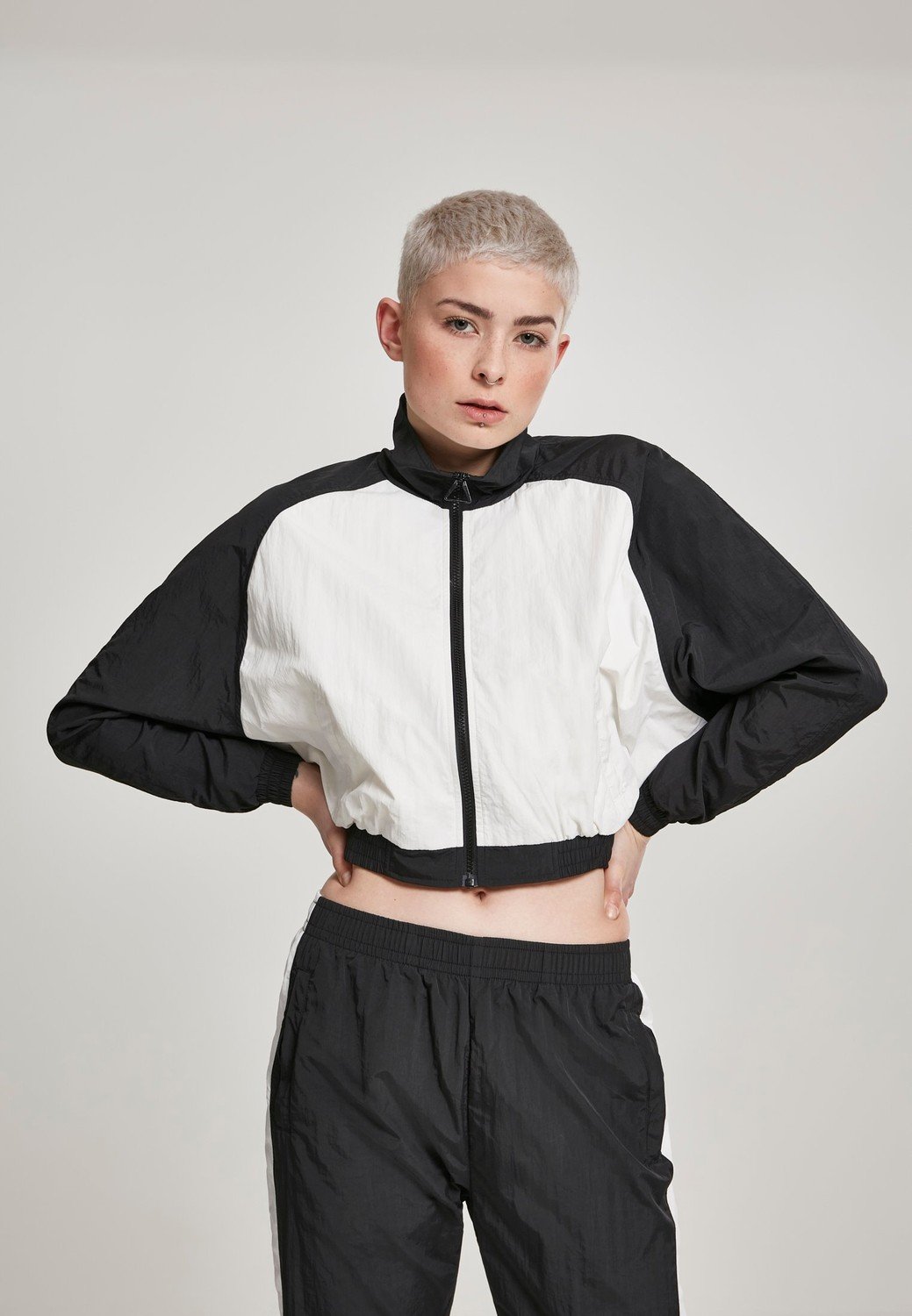 Dámská krátká raglánová vrásčitá bunda Batwing blk/wht