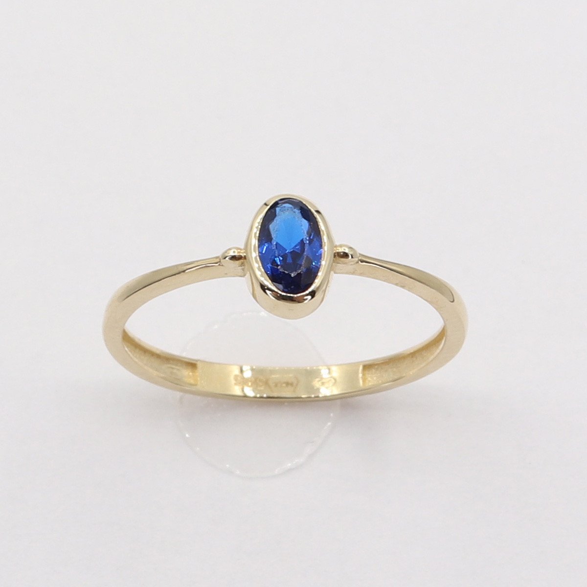 Zlatý prsten Y563BL