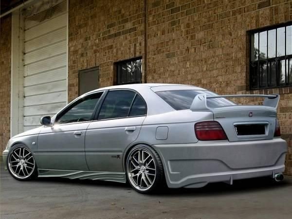 Maxtondesign Prodloužení střechy HONDA ACCORD VI