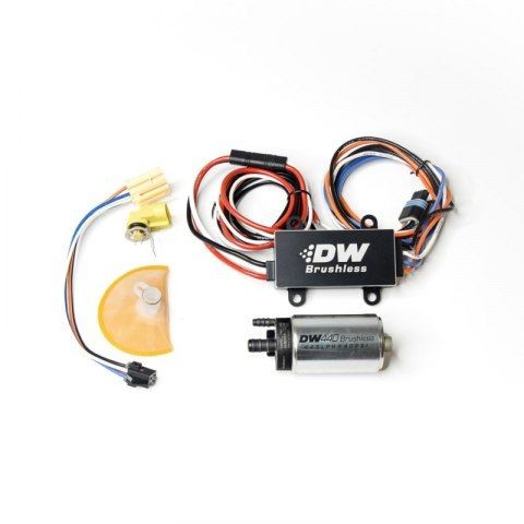 DeatschWerks Palivové čerpadlo DW440 440lph + PWM regulátor Mustang 99-04