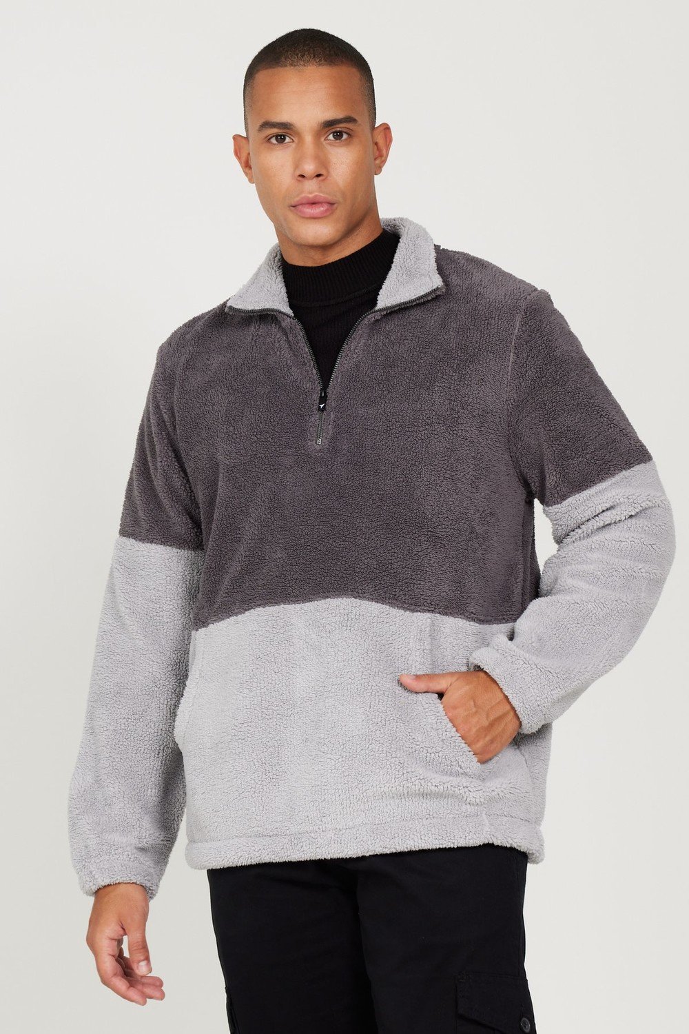 AC&Co / Altınyıldız Classics Men's A. Melange S. Melange Standard Fit Bato Collar With Kangaroo Pocket Double Colored Sherpa Fleece Sweatshirt.