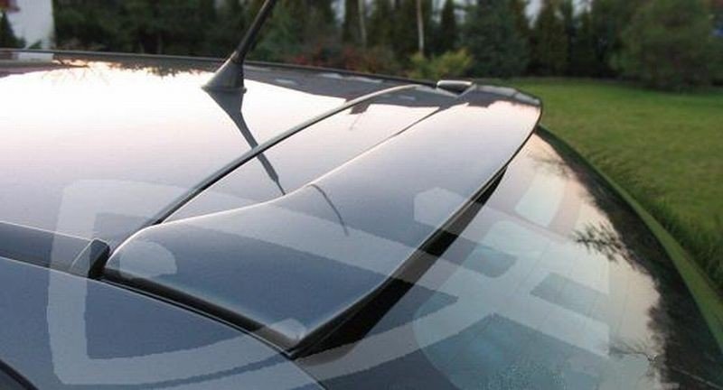 Maxtondesign Střešní křídlo VOLVO V40 mk1